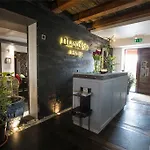 Marcopolo House